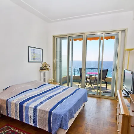 Promenade Holiday - Trianon Promenade Appartement *